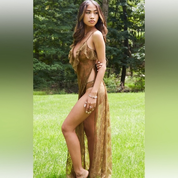 SAVAGE X FENTY CHANTILLY CASCADE SLIP size large - Picture 3 of 5